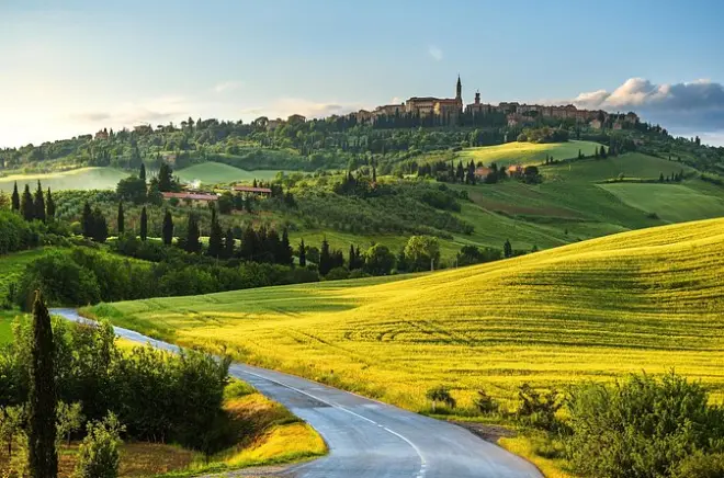 Degustazione di vino e formaggio a Montalcino e Montepulciano