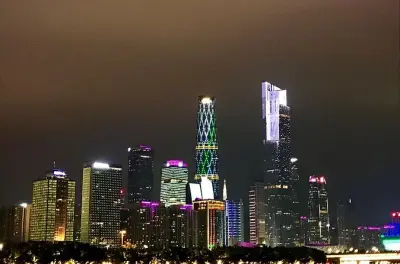 Guangzhou Day Tour and Night Cruise: Pearl River lights