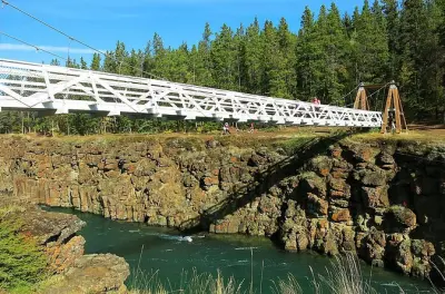 Historia de la fiebre del oro en Miles Canyon, cerca de Whitehorse