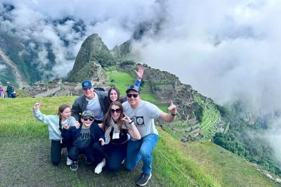 Wake up to machu picchu’s mist, barter at pisac market, and sail lake titicaca’s floating islands—6 days with all transfers, hotels, and local guides included.