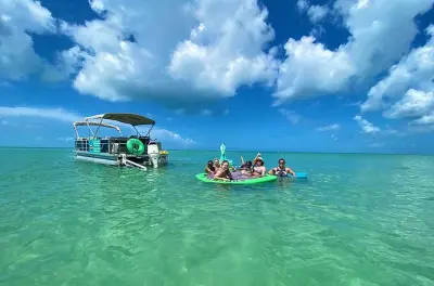 Snorkeling in Fort Myers: Dolphin and Sandbar Cruise