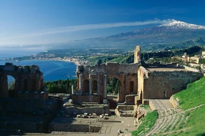 Step into sicilian history with a taormina & castelmola tour—greek theater entry, local guide, port pickup, and time to wander corso umberto’s alleys included.