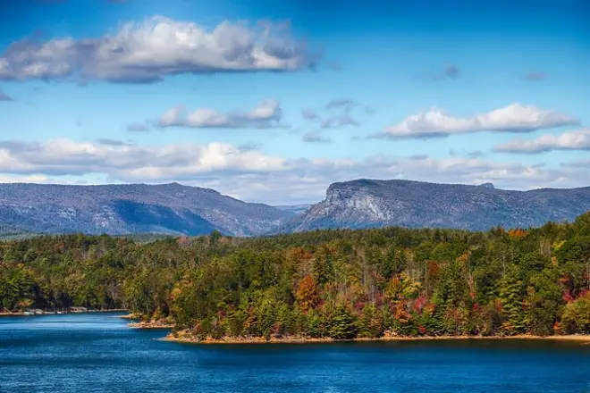 Kayak en Lake James: Paseo de medio día con guía naturalista