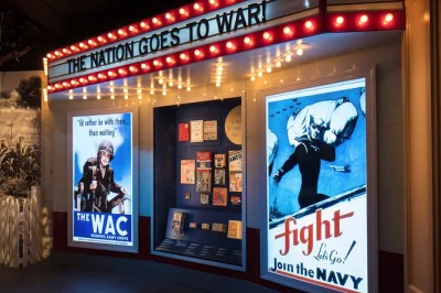 Erlebe das national wwii museum in new orleans mit ganztägigem zugang, 4-d film mit zeitfenster und spannenden ausstellungen. rollstuhlgerecht und flexible einlasszeiten inklusive.