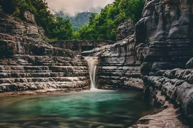 Explorez les gorges de Vikos en rafting depuis Ioannina et nagez