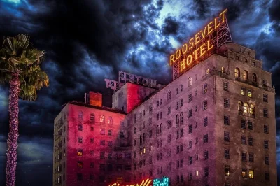 Scopri il lato più inquietante di hollywood con un tour dei fantasmi a los angeles. ascolta storie vere, passa davanti a teatri famosi e lasciati guidare da esperti. partenze serali ogni giorno.