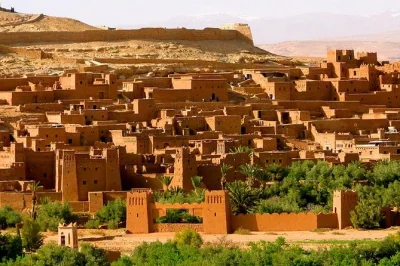 Excursion privée de marrakech à aït ben haddou et ouarzazate. traversez les cols de l’atlas, découvrez des kasbahs ancestrales et explorez des lieux de tournage classés unesco.