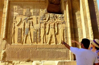 Découvrez l’Égypte ancienne avec un circuit privé de 8 jours du caire à louxor : pyramides de gizeh, croisière sur le nil, temples, vols intérieurs et transfert hôtel inclus.