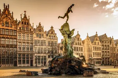 Antwerp Scavenger Hunt: Self-Guided Walking Tour