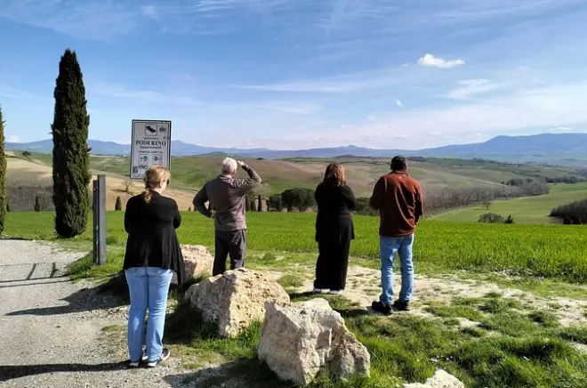 Desde Siena, visita a 2 bodegas en grupo pequeño en Chianti y Brunello