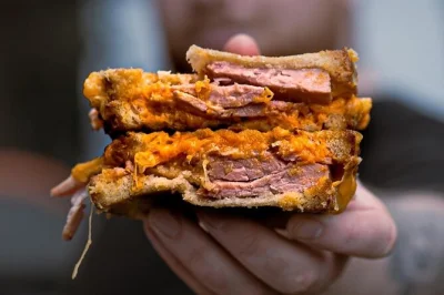 Erlebe dublin bei einem street food rundgang mit echtem essen, spannenden geschichten und einem lokalen guide. kleine gruppe, individuelle auswahl – perfekt für foodies!