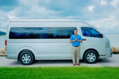 Step off your flight in singapore & get met at the gate for a private airport transfer. skip taxi lines, ride in air-con comfort to your hotel, with bottled water included.
