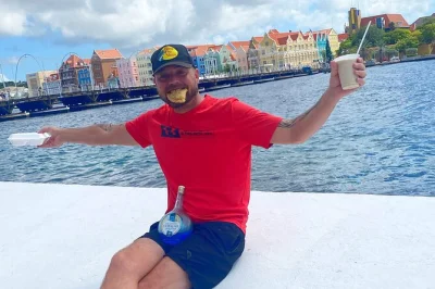 Let your appetite lead you through curacao’s colorful streets, tasting local bites, murals, and blue curacao at the distillery. includes snacks, lunch, and guide.