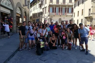 Florenz erleben: geführte tour zu duomo, ponte vecchio und medici-stätten. flexible buchung, bezahle am ende, was du möchtest.