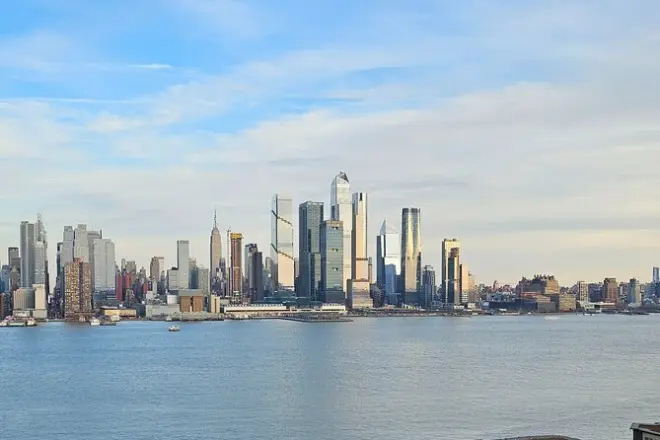 New Yorker Skyline von Jersey City: Freie Sicht genießen