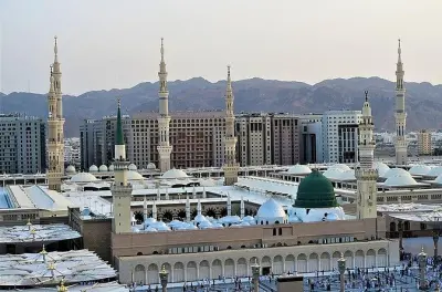 Madina Private Ziyarah Tour: 3 Stunden, bis zu 6 heilige Stätten