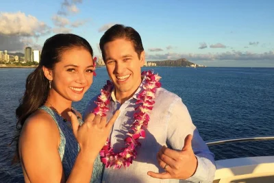 Goditi il tramonto dietro diamond head con una crociera cena a honolulu, buffet pacific rim, intrattenimento dal vivo e tavolo riservato—con opzioni di pick-up.