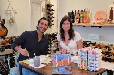 Laguna Beach: Degustazione vini e pittura creativa sorseggiando