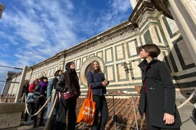 Florenz duomo ohne wartezeit erleben: exklusive dachterrassen, geführte baptisterium- & museumsbesuche und flexible besteigung von giottos glockenturm – alle tickets inklusive.