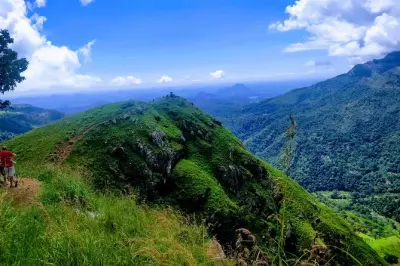 Ella mit Tuk-Tuk: Little Adam's Peak und Nine Arches Bridge entdecken