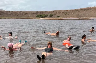 Île de Sal : Requins, lac salé et œil bleu - Santa Maria