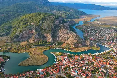 Dalyan Day Trip: Mud Bath, Turtle Beach & River Cruise