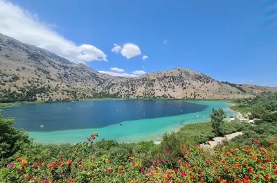 Chania privado: Lago Kournas, fábrica de aceite y bodega