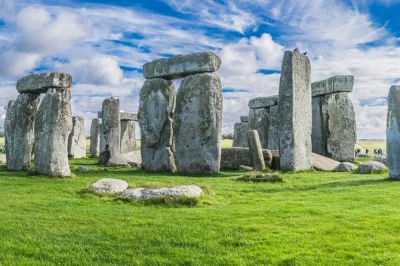 Visita salisbury plain e stonehenge con ingresso incluso, gusta uno snack e viaggia comodamente in pullman da londra. prenota ora il tuo posto.