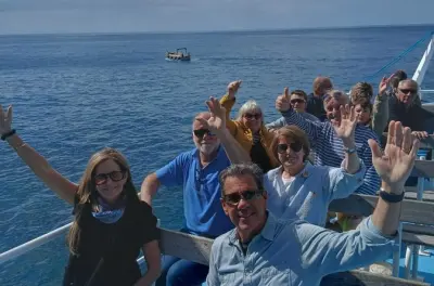 Cinque Terre Day Tour: Villages and Coastal Boat Ride
