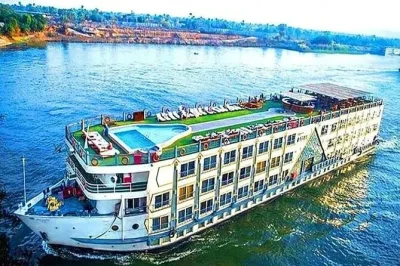 Float the nile from aswan to luxor with a 4-day cruise—abu simbel, hot air balloon, valley of the kings, all transfers and meals included for a relaxed journey.