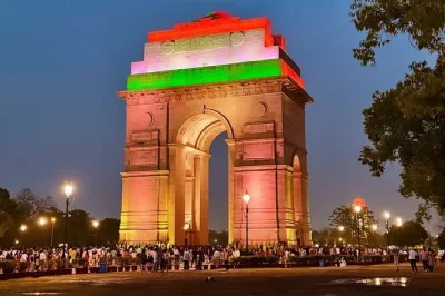 Découvrez l’histoire de delhi en demi-journée privée : tombe de humayun, india gate, parlement. prise en charge à l’hôtel, guide local et voiture climatisée inclus.