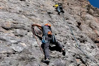 Klettern im Sacred Valley: Halbtägiges Abenteuer an Felswänden