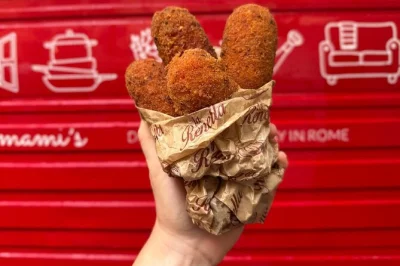 Descubra trastevere em roma com um guia local, provando clássicos como supplí e porchetta, acompanhados de vinhos da região. inclui degustações, vinho e guia.