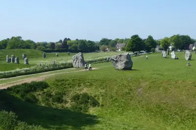 Stonehenge, Avebury y West Kennet: Tour privado desde Bath con guía