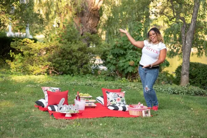 Privates Picknick in Charlotte: Paar-Date im First Ward Park