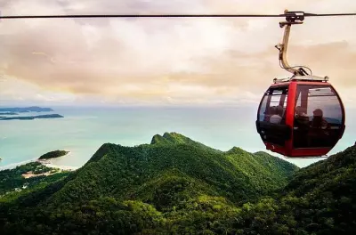 Langkawi cable car e Oriental Village con pick-up in hotel