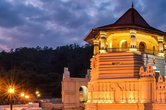 Sigiriya e Kandy em 3 dias: Lion Rock, templos e safári de elefantes