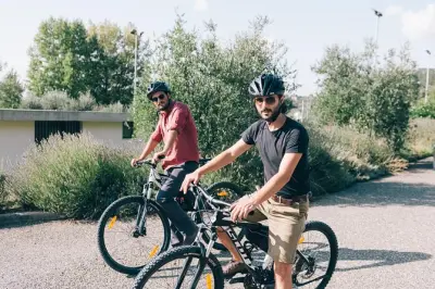 Tour privado de e-bike em Chianti saindo de Siena: Vinícola e almoço