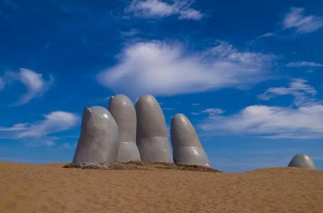Punta del Este shore excursion: Private tour with Casapueblo