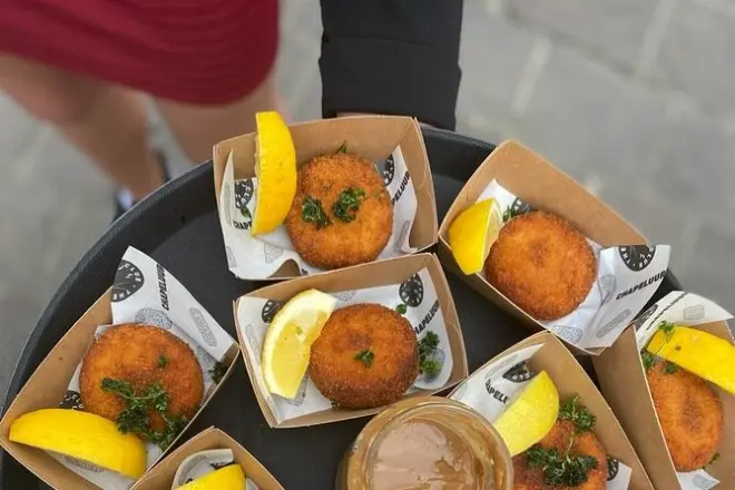 Ghent Food & Drink Tasting Tour: Local Specialties with Guide