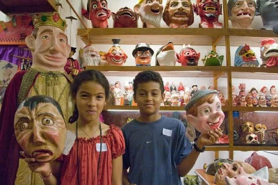 Follow a playful guided walk through barcelona’s gothic quarter with stories, games, and candy stops—perfect for families with kids. includes activity book.