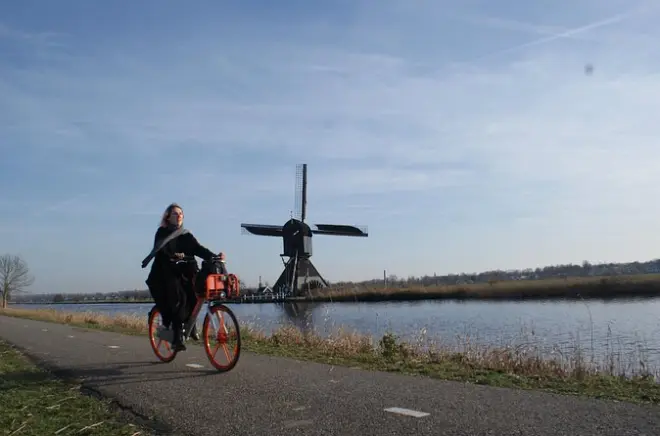 À vélo de Rotterdam à Kinderdijk : Moulins et ferme fromagère