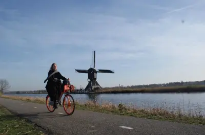 À vélo de Rotterdam à Kinderdijk : Moulins et ferme fromagère