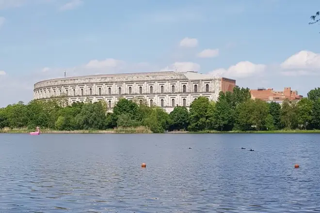 Nuremberg : Visite des terrains du rassemblement nazi et centre doc.
