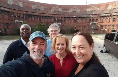 Recorrido privado a pie por los terrenos del mitin nazi en Nuremberg