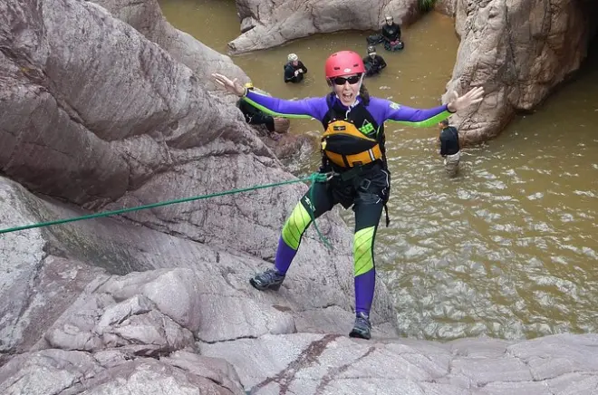 Water Canyon Scottsdale : Rappel et sauts dans la cascade