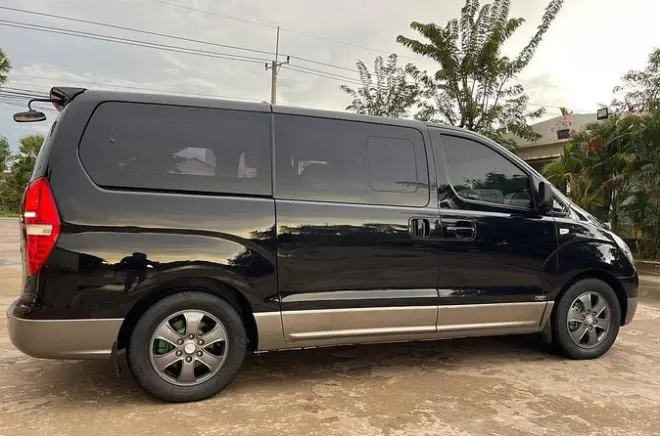 Traslado privado de Phnom Penh a Sihanoukville con paradas flexibles