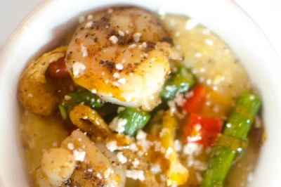 Entdecke atlantas grant park mit einem lokalen guide, probiere moderne südstaaten-küche, schlendere durch oakland cemetery und genieße eine peach margarita – alle verkostungen inklusive.