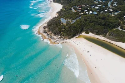 Feel the sea breeze on a north stradbroke island day trip from brisbane, with wildlife walks, swimming at cylinder beach, and a relaxed pace in a small group setting.