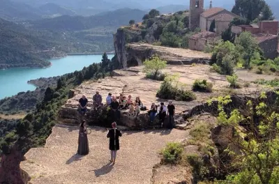 Siurana village private tour from Tarragona with wine